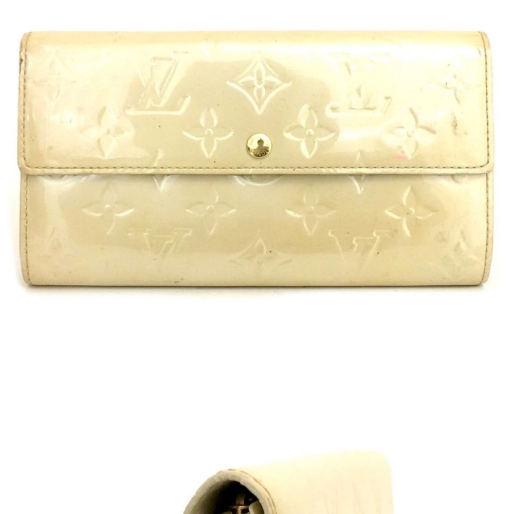Louis Vuitton Monogram red Vernis Porte Feuille Sarah Cream  Wallet